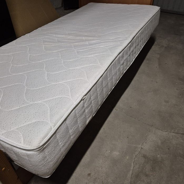 Materac  Hilding  90×200