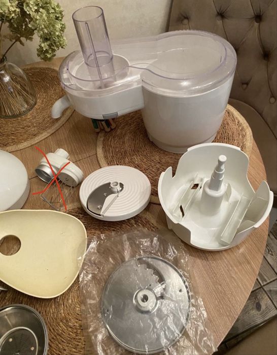 Запчасти на комбайн Philips Hr7768