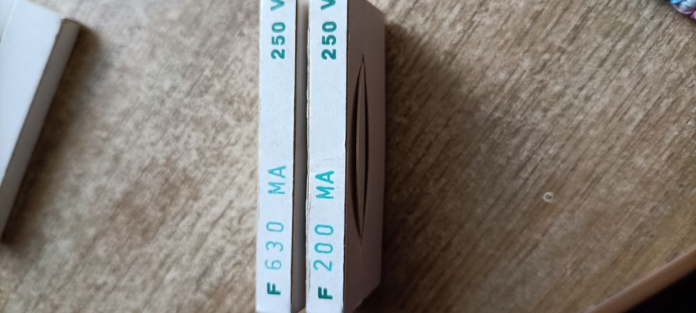 Продам предохранитель