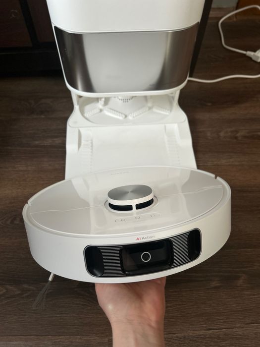 Робот-пилосос миючий Dreame Bot L10S Ultra. Ідеальний стан