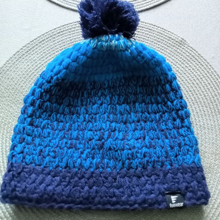 Czapka zimowa z pomponem Feewear