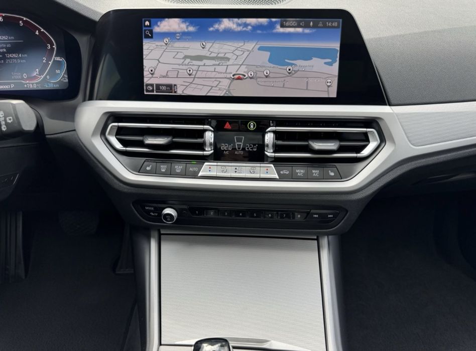 BMW 330e Touring Plug-In Hybrid
