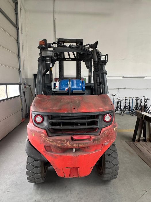 Wynajem wózka widłowego 5 ton Linde Triplex gaz