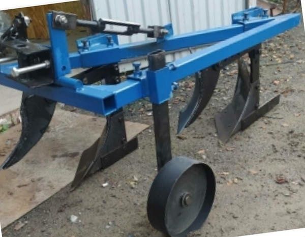Плуг двокорпусний Полтава для мототрактора з передслужниками
