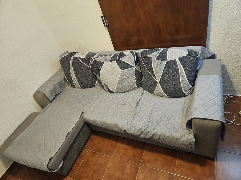Sofa com chaise longe