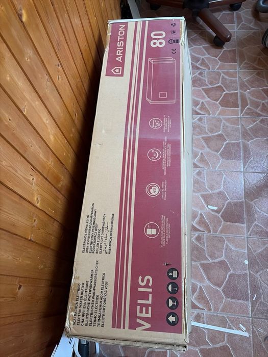 Бойлер Аристон Ariston VLS 80 Velis