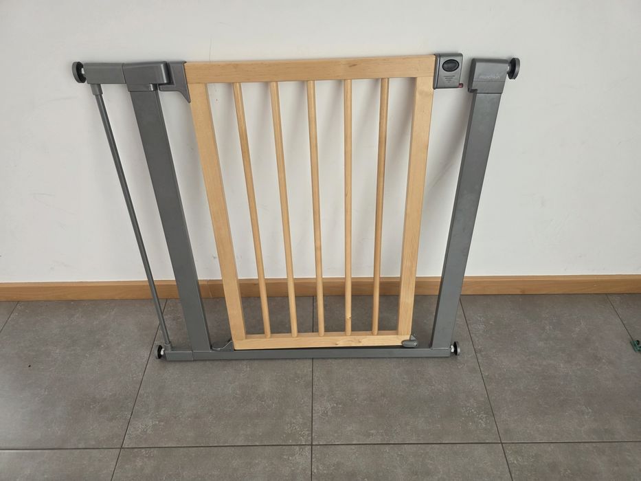 Barreira de segurança criança em metal 68x72 cm Munchkin