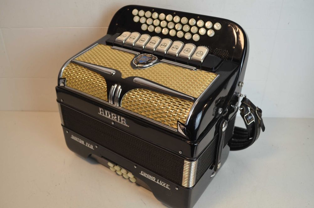 Concertina Adria 4 voz. N 02