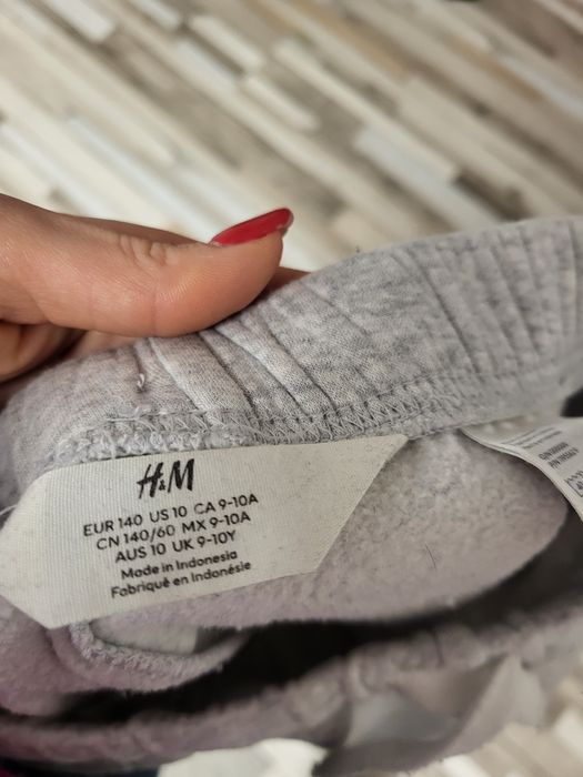 Spodnie dresowe r.140 h&m