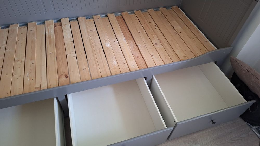Rama łóżka ikea Hemnes