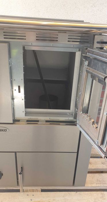 Senko C-20 kuchnia c.o. na drewno, antracyt, prawa