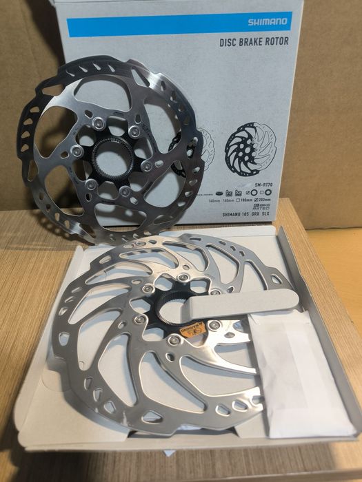 Discos Travão Shimano  RT70 centerlock 203 + 180