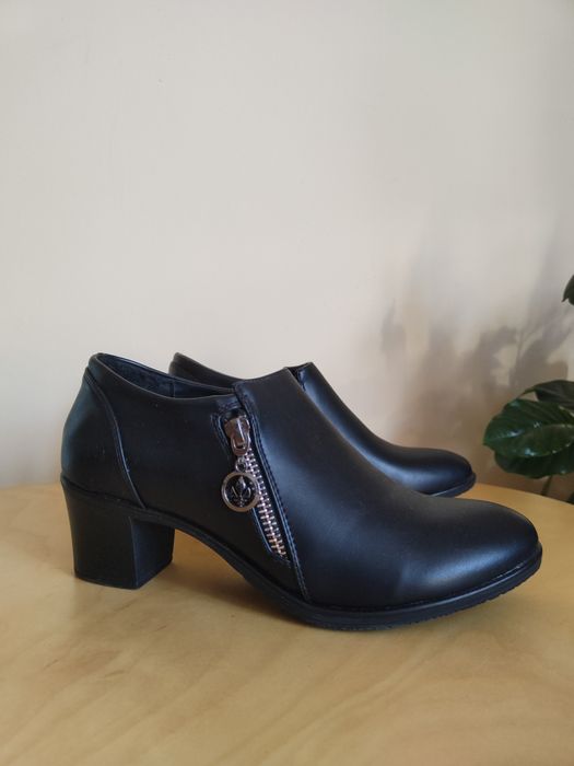 Półbuty damskie r. 37