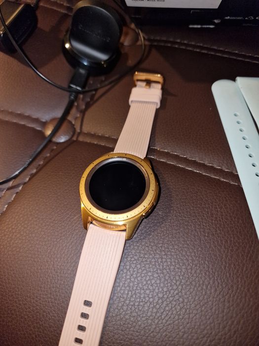 Galaxy Watch. Like new, without scratches.64286596952194122
