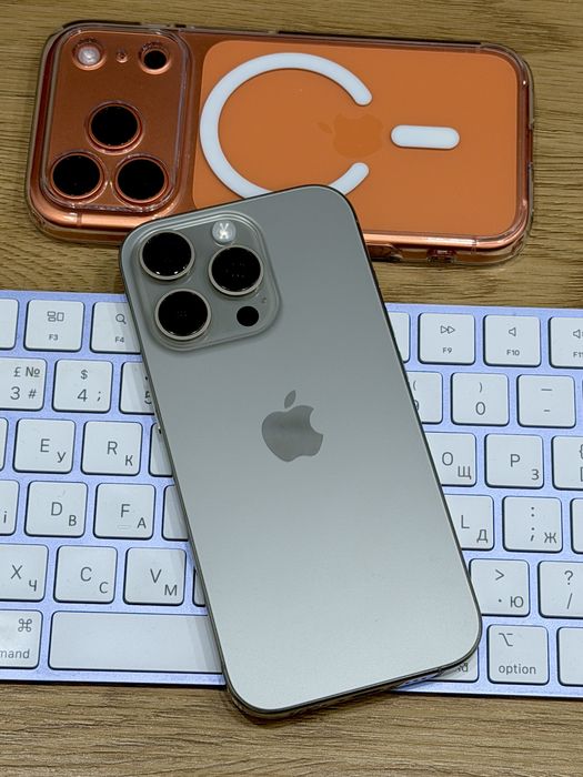 iPhone 16 Pro 128GB Natural Titanium (27 циклів АКБ 100%, bypass)