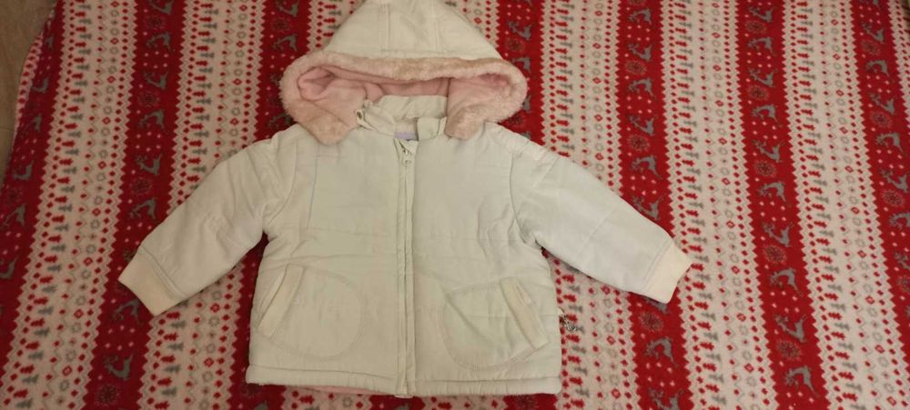 Продам зимние куртки для девочки