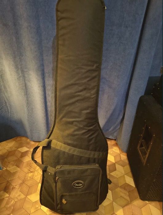 Fender precision bas pink Floyd