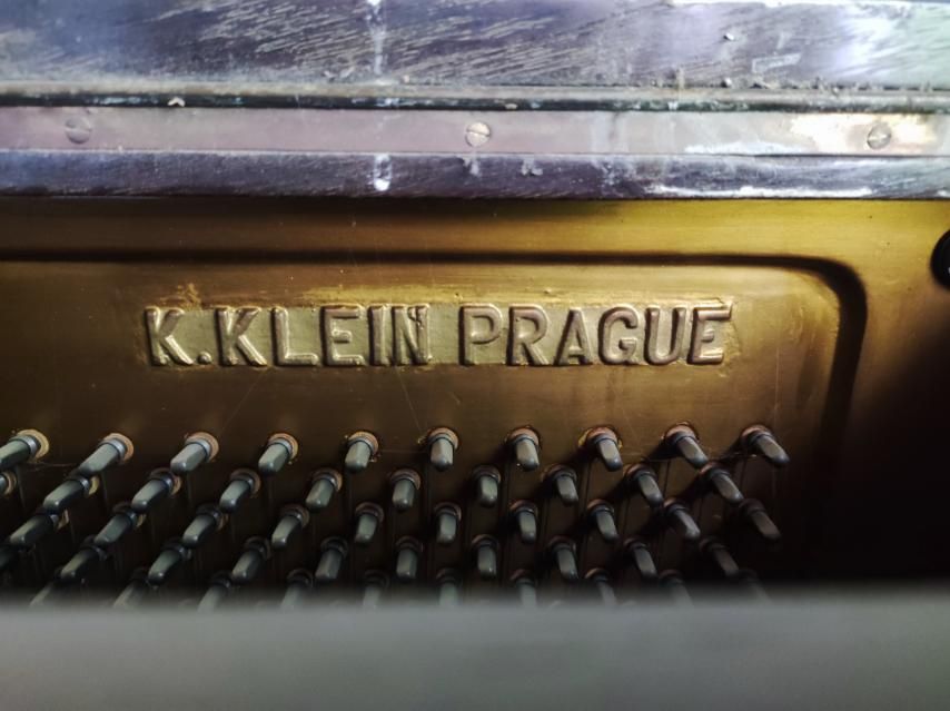 Піаніно , фортепіано старовинне , антикварне K.Klein Prague