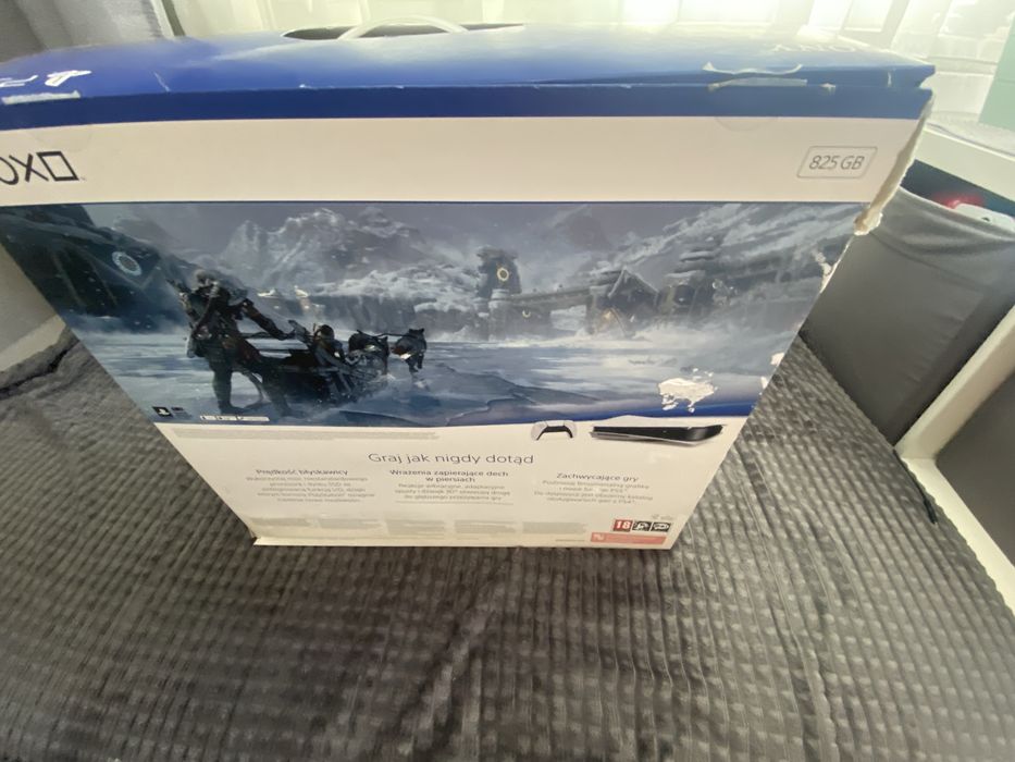 Pudelko do playstation ps5