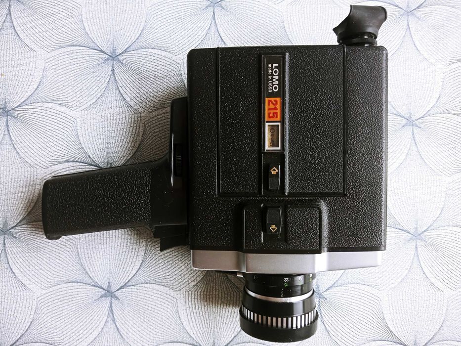 Starocie kamera filmowa LOMO 215 Super 8 – radziecki klasyk w etui