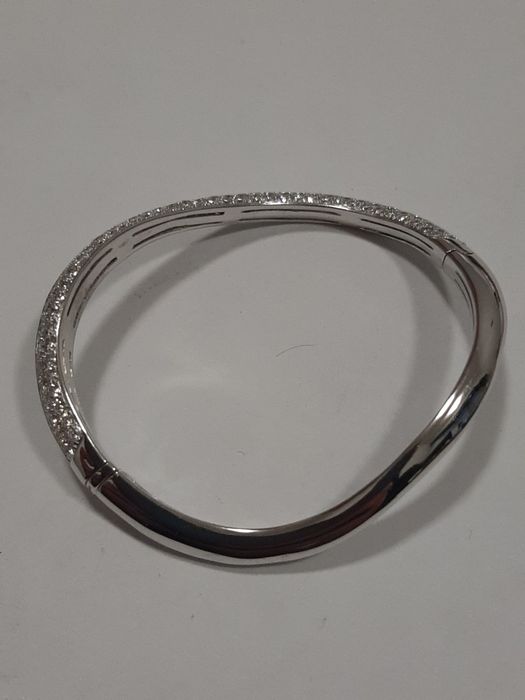 Золотой браслет с бриллиантами 3.77ct.