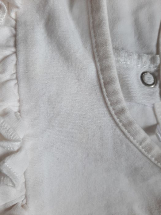 Biale body z falbanką 68 cool club