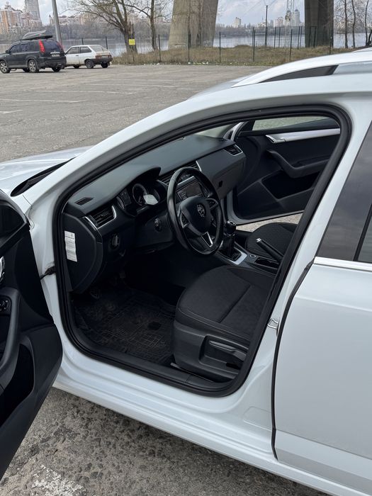 Skoda octavia A7 2.0 tdi