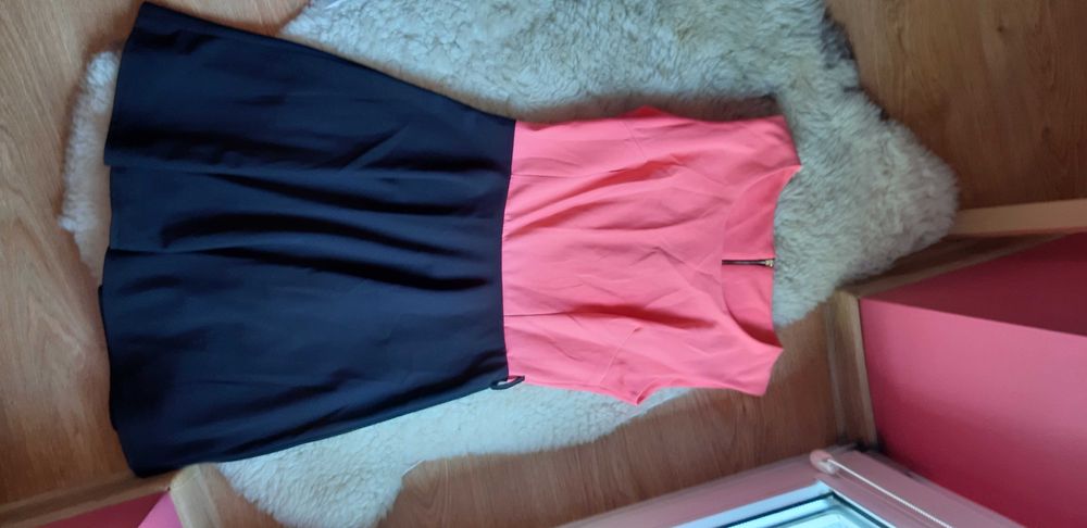 Elegancka sukienka r. 164