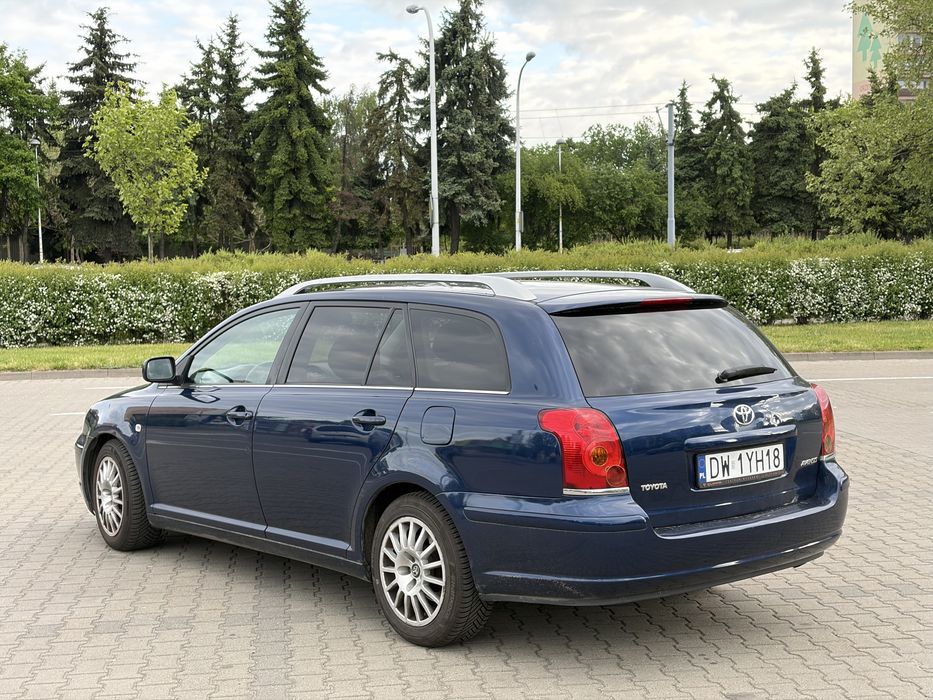 Toyota Avensis T25 1,8 benz, Stan bdb