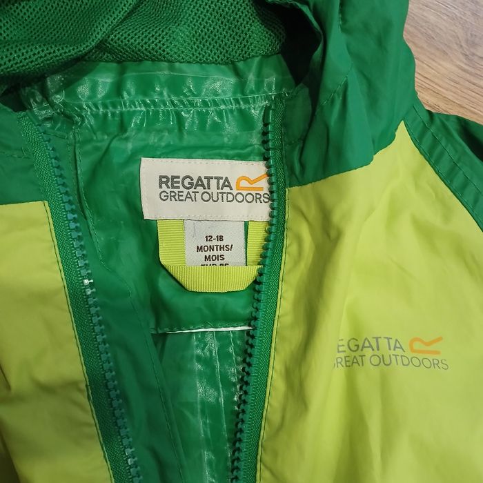 Kombinezony przeciwdeszczowe   86