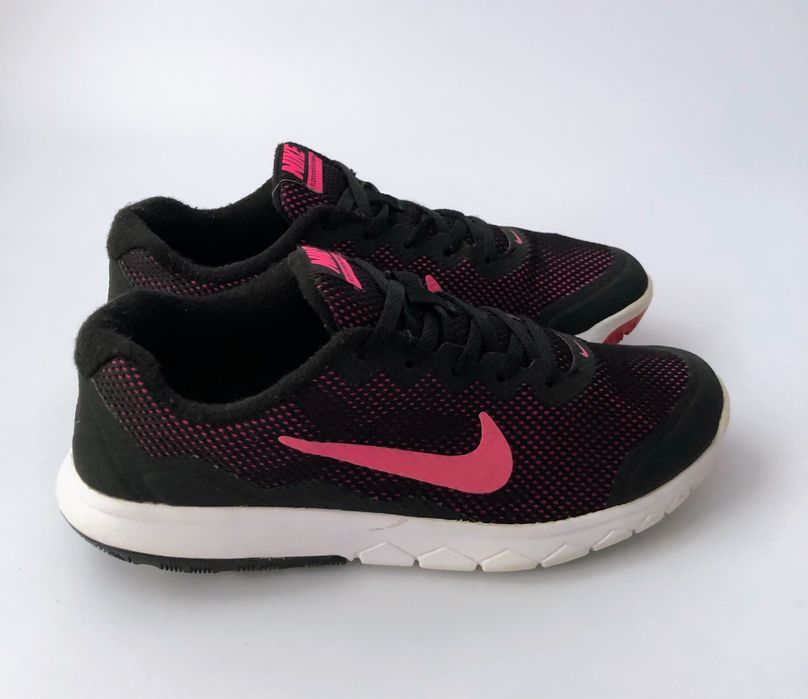 Кросівки жіночі Nike Flex Experience 4 р.40