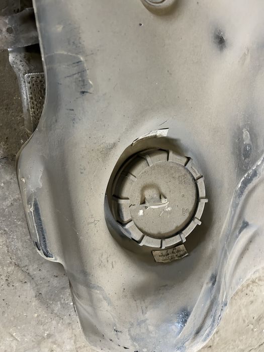 Zbiornik Bak paliwa audi S3 8L QUATTRO