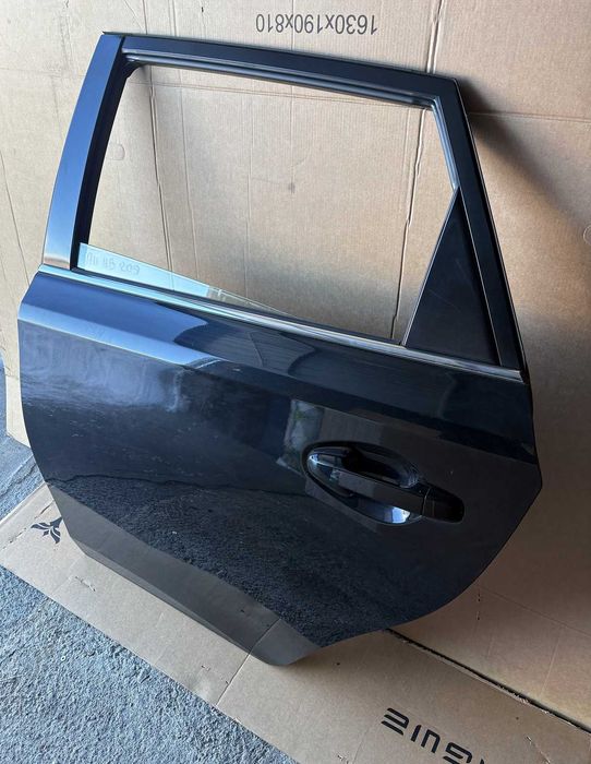 drzwi lewe tył 209 Toyota Auris II hatchback