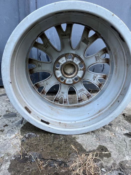 Продам диски Audi R17