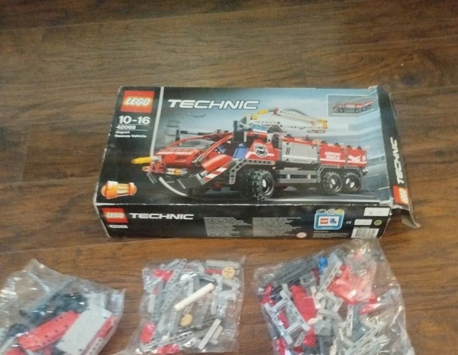 LEGO technic 42068  straż pożarna.