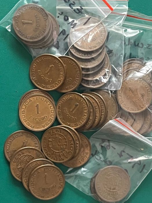 Moedas Moçambique 1 escudo Anos 60´s e 70´s lote 42 un