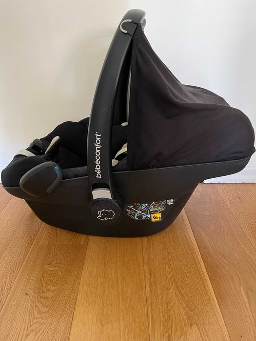 Conjunto ovo, base e cadeira auto Bebe Confort usado, em bom estado