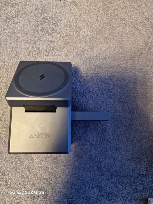 Stacja(ładowarka)  bezprzewodowa ANKER Cube z MagSafe dla APPLE