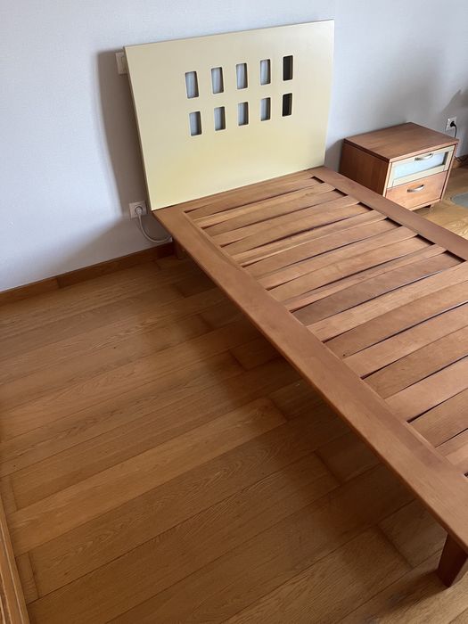 Cama solteiro como NOVA + Cómoda