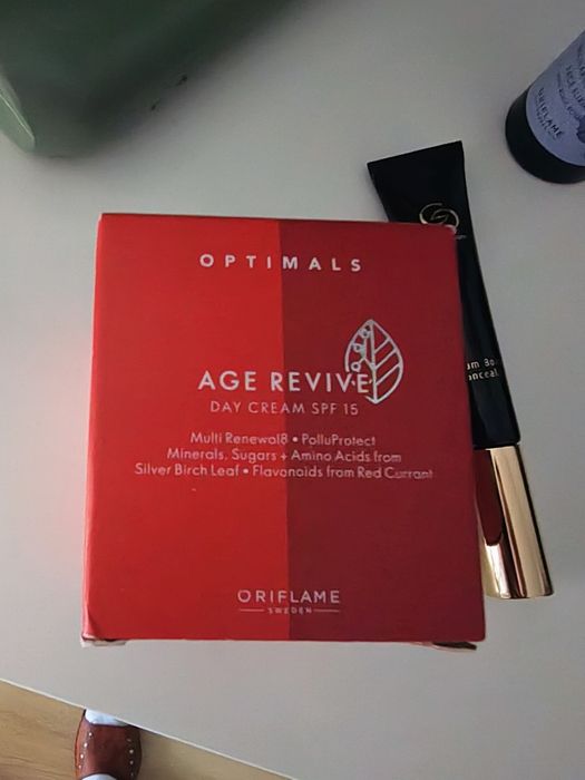 Oriflame optimals age revive day cream SPF 15