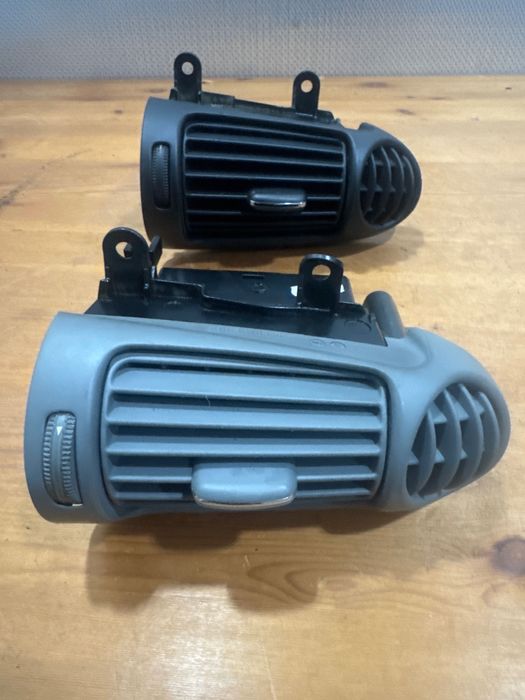 Difusor lateral dto Mercedes C W203