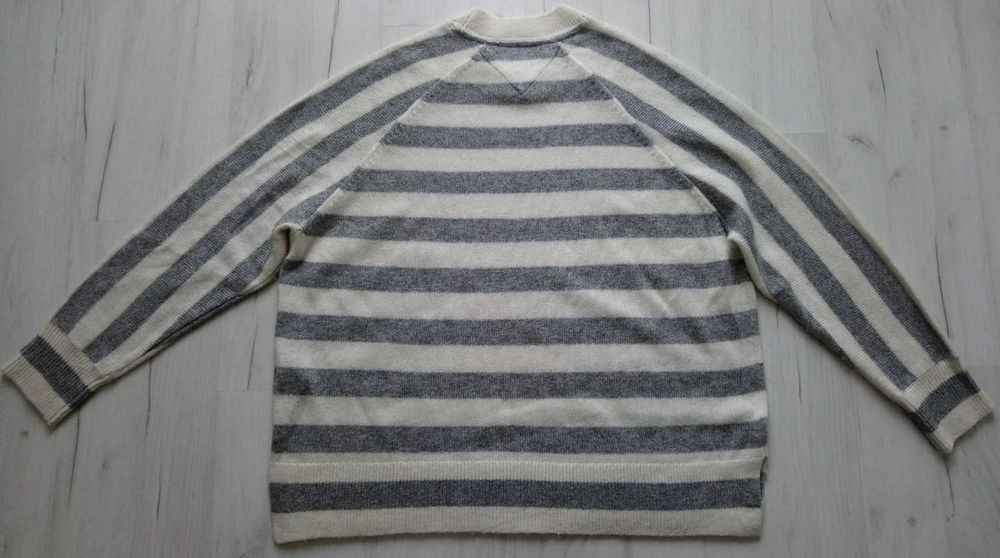 Piękny damski sweter Tommy Hilfiger paski rozmiar M