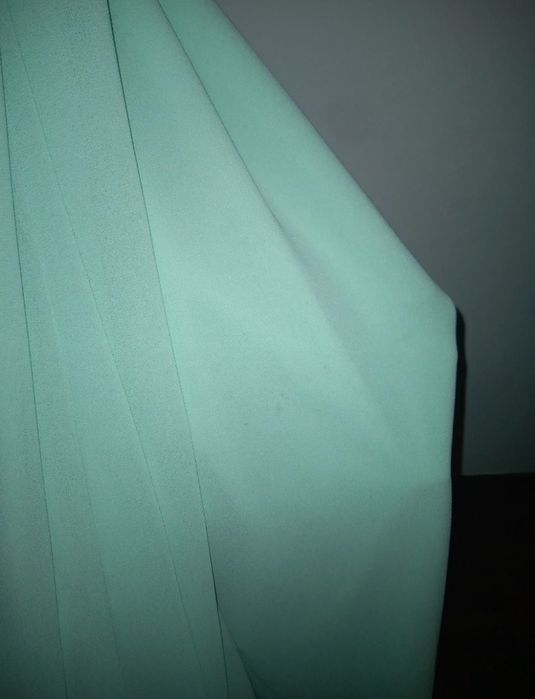 Vestido de cerimónia comprido, verde menta, pérolas e missangas, S Cha