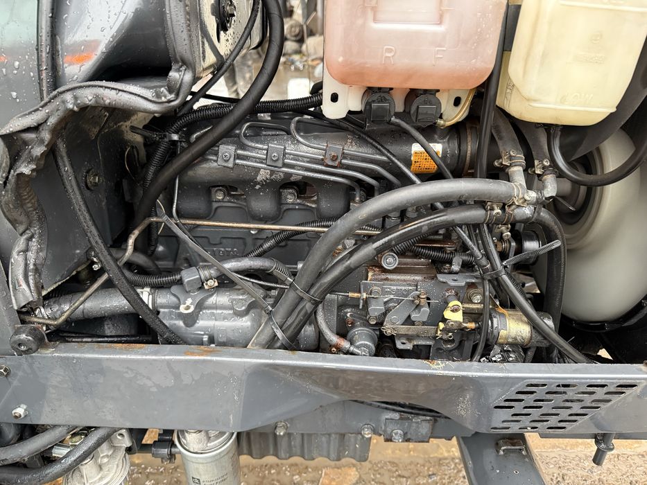 Трактор технічно справний вкладень не потербує