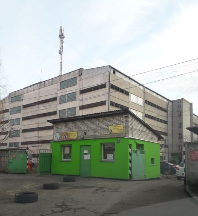 Паркомісце для автомобіля
