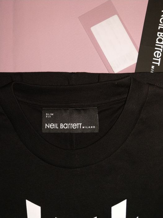 Wyprzedaż t-shirt męski Neil Barrett.