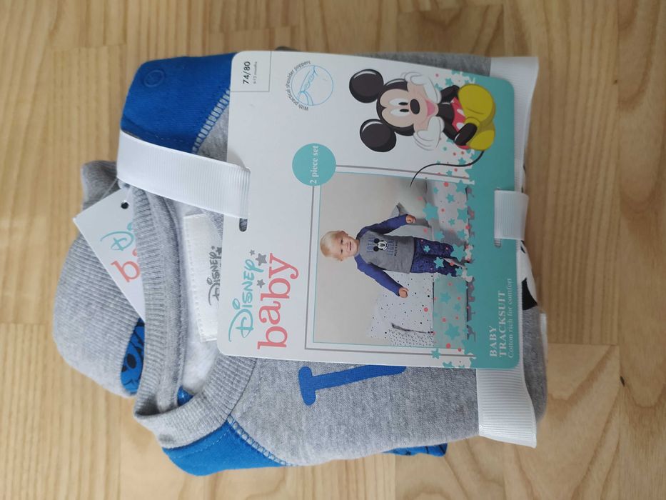Dres niemowlęcy Disney rozm. 74/80