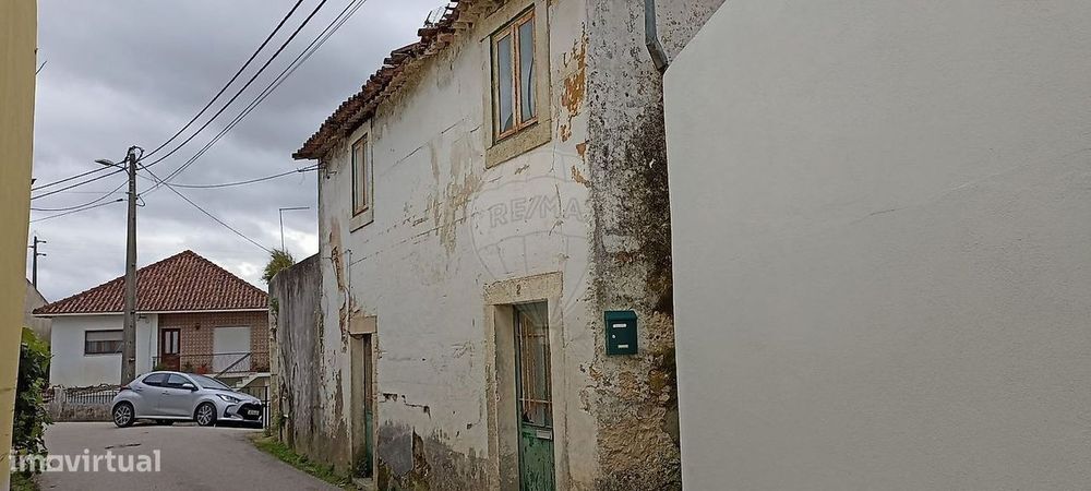 Moradia T4 para venda — Torres Novas (Santa Maria, Salvador E Santiago), Santarém