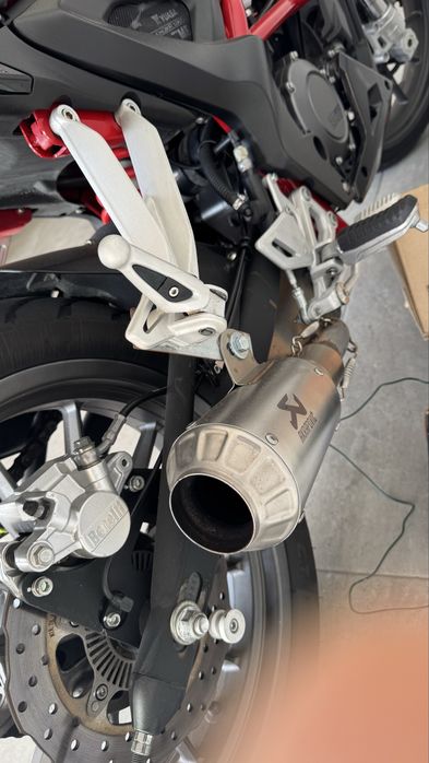 Moto Benelli BN251