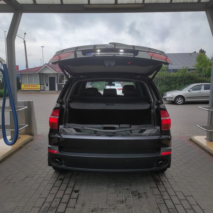 Продам БМВ Х5 е70 бензин